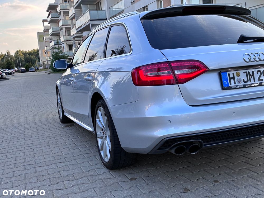 Audi A4 Avant 2.0 TDI DPF S line Sportpaket - 23