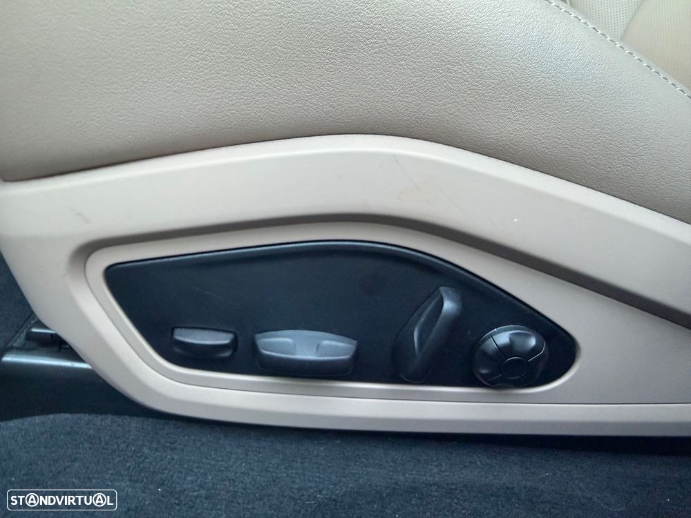 Porsche Taycan Sport Turismo 4S - 18