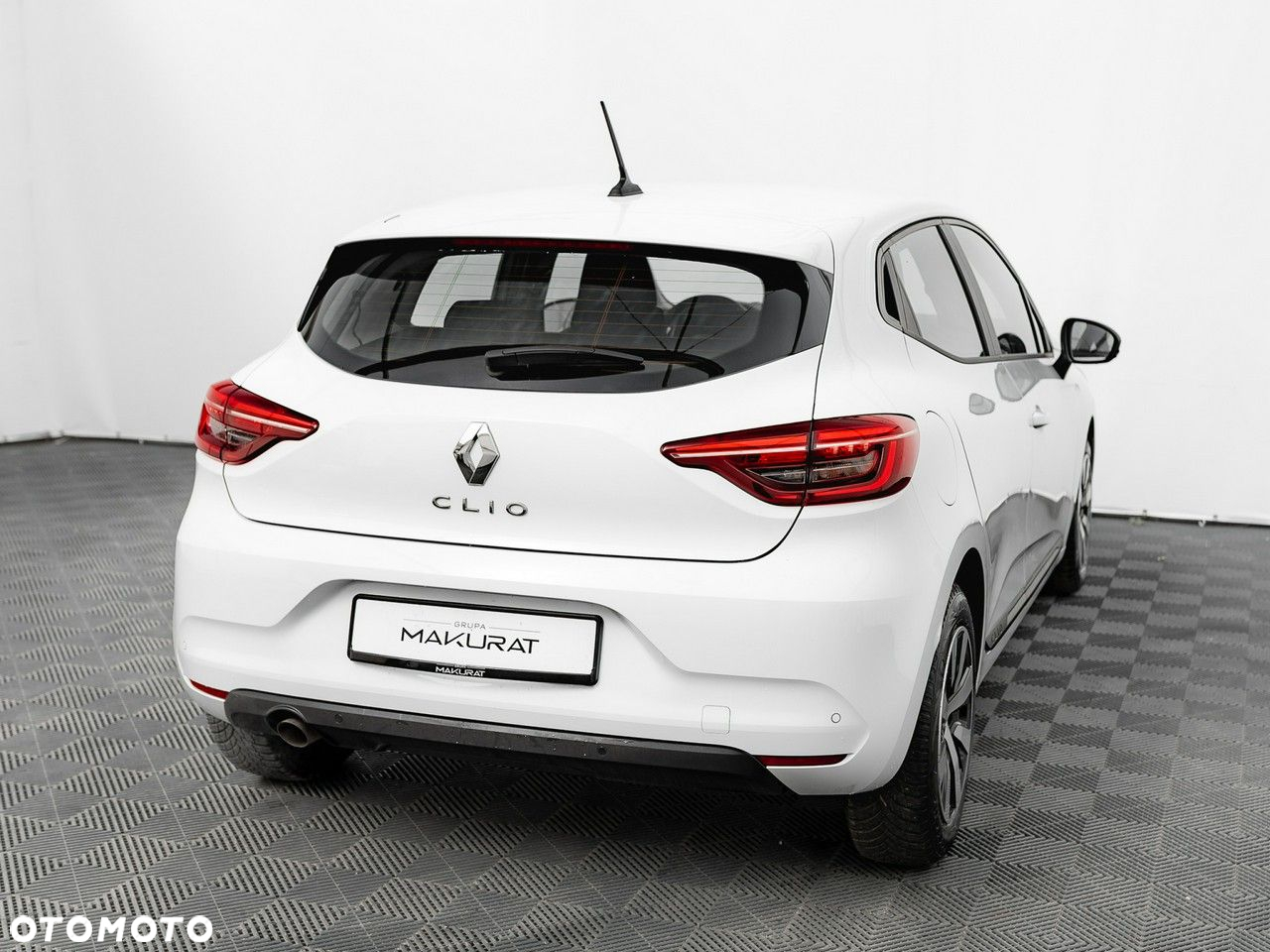 Renault Clio 1.0 TCe Equilibre - 4