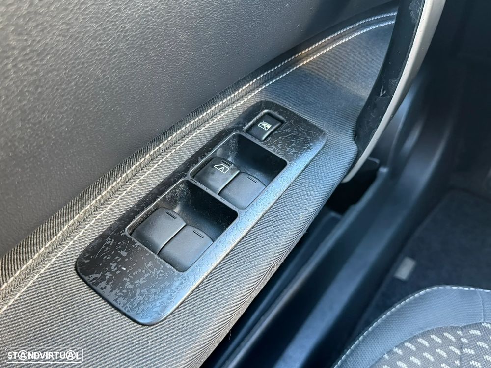 Nissan Qashqai 1.5 dCi Tekna FPD - 12