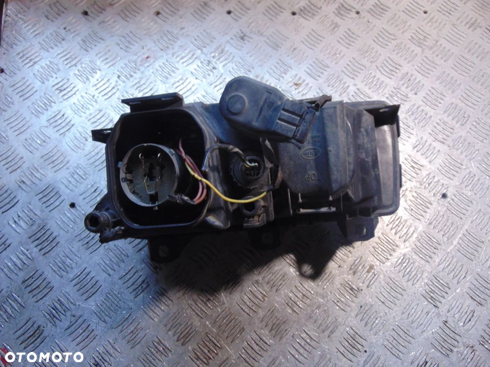 Lampa prawy przód BMW e36 - 6