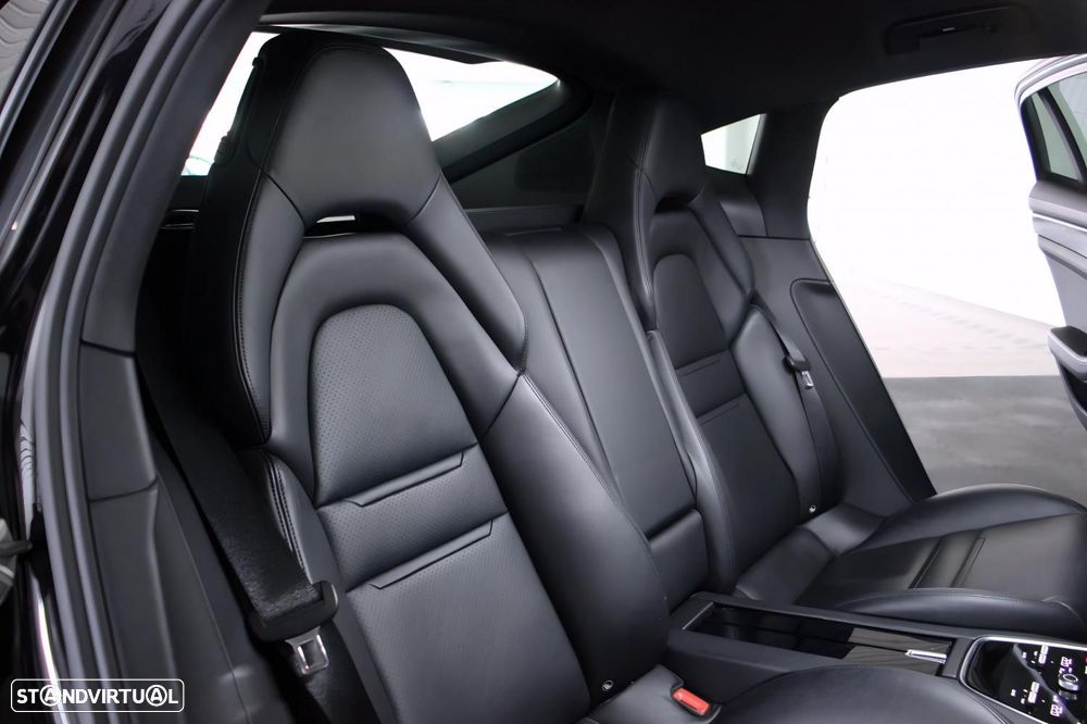 Porsche Panamera 4 E-Hybrid - 14