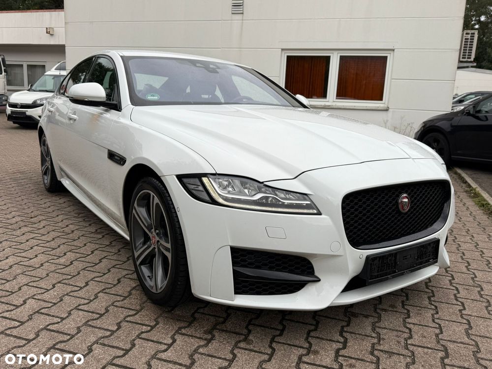 Jaguar XF - 4