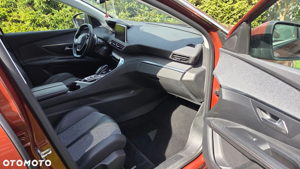 Peugeot 3008 1.2 PureTech GPF Allure S&S EAT8 - 10