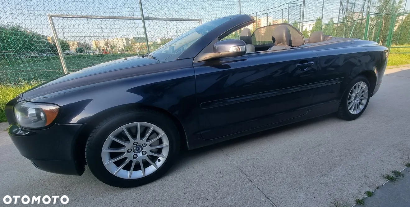 Volvo C70 2.0D Momentum - 10
