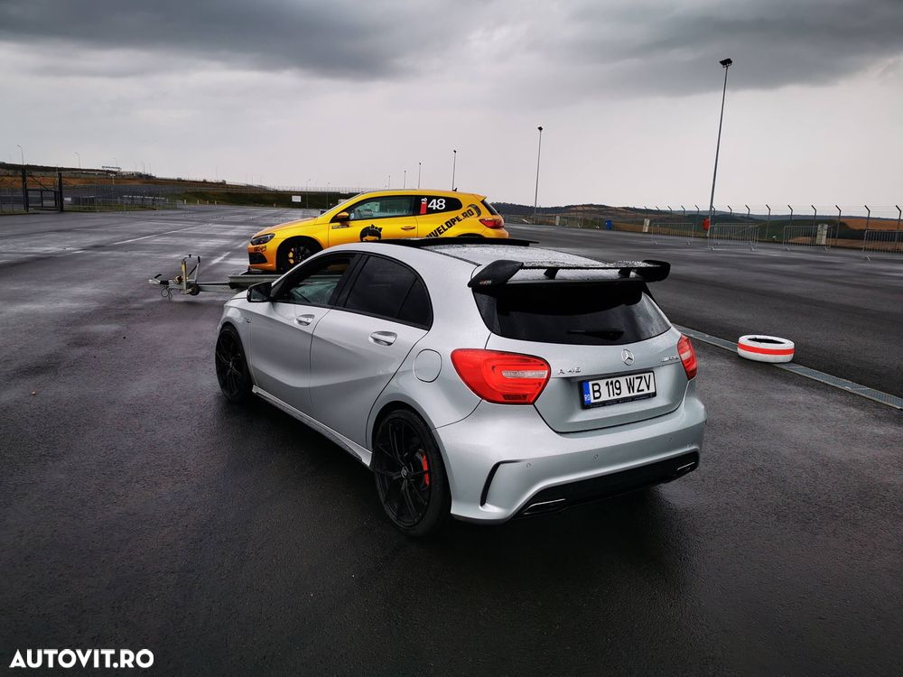 Mercedes-Benz A 45 AMG 4MATIC Aut. - 5