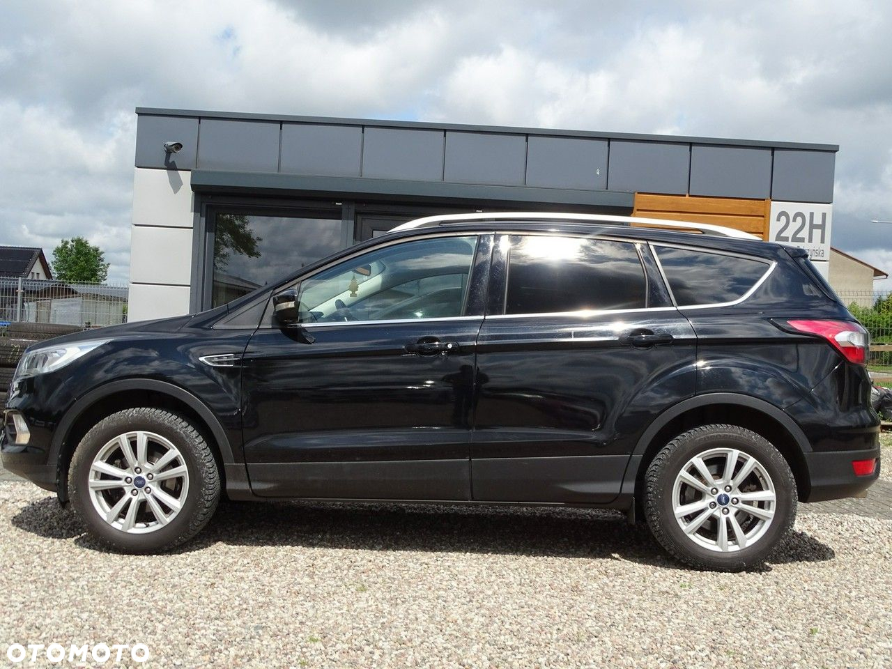 Ford Kuga 1.5 EcoBoost 2x4 Black & Silver - 5