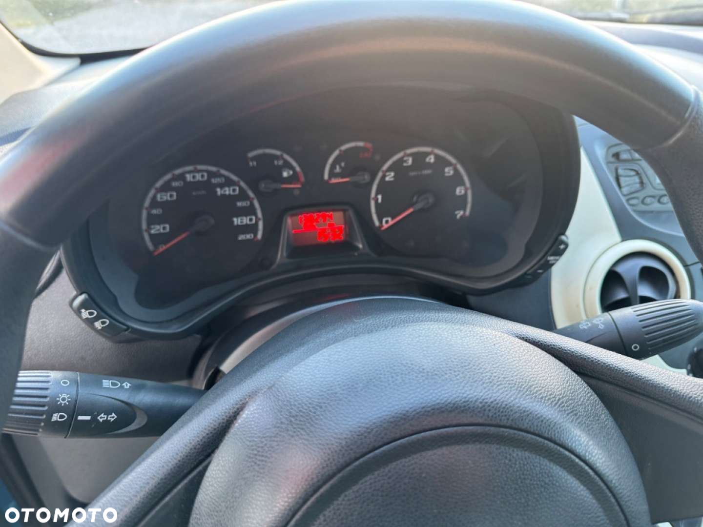 Ford KA - 12