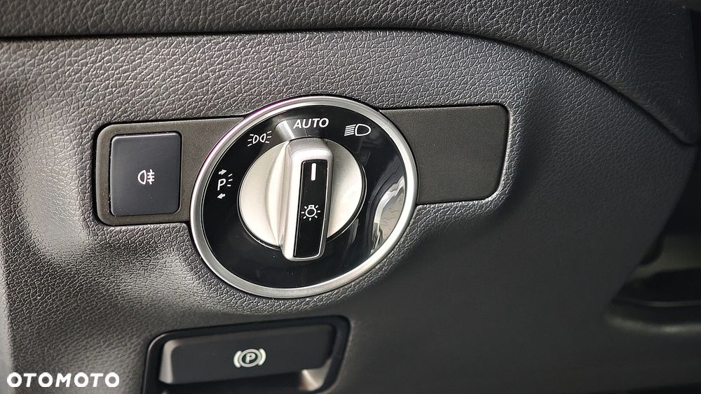 Mercedes-Benz GLA 220 d 4-Matic AMG Line - 36