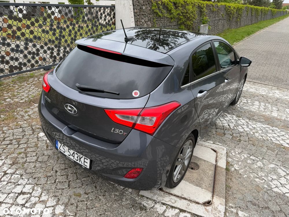 Hyundai i30 1.6 CRDi Premium DCT - 16