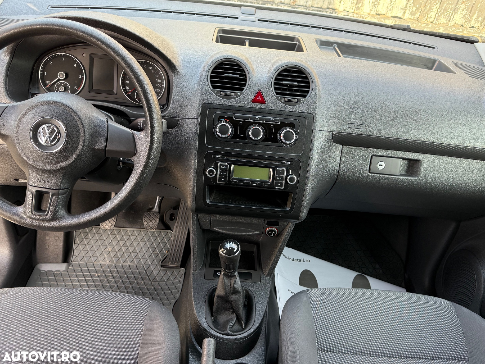 Volkswagen Caddy - 11
