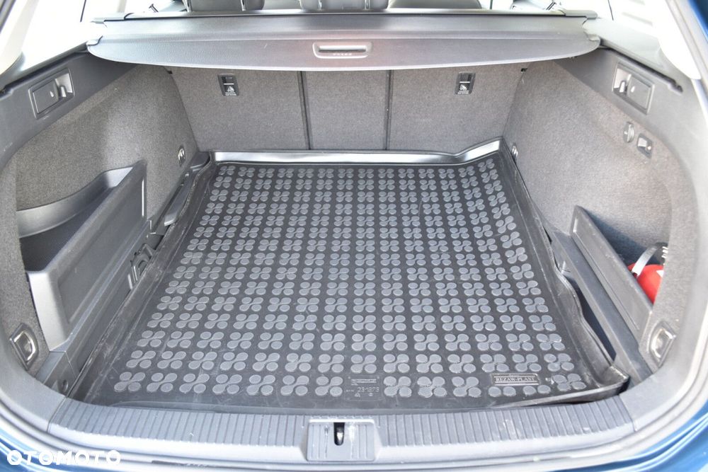 Volkswagen Passat 2.0 TDI Bi-Turbo BMT 4Mot Highline DSG - 37