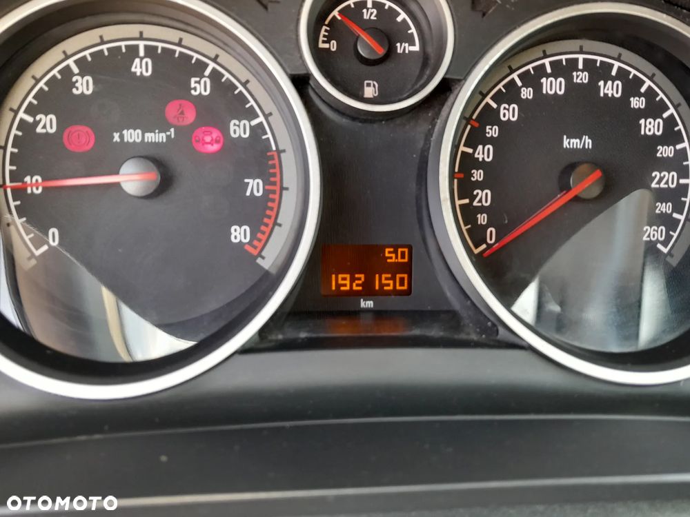 Opel Zafira - 11