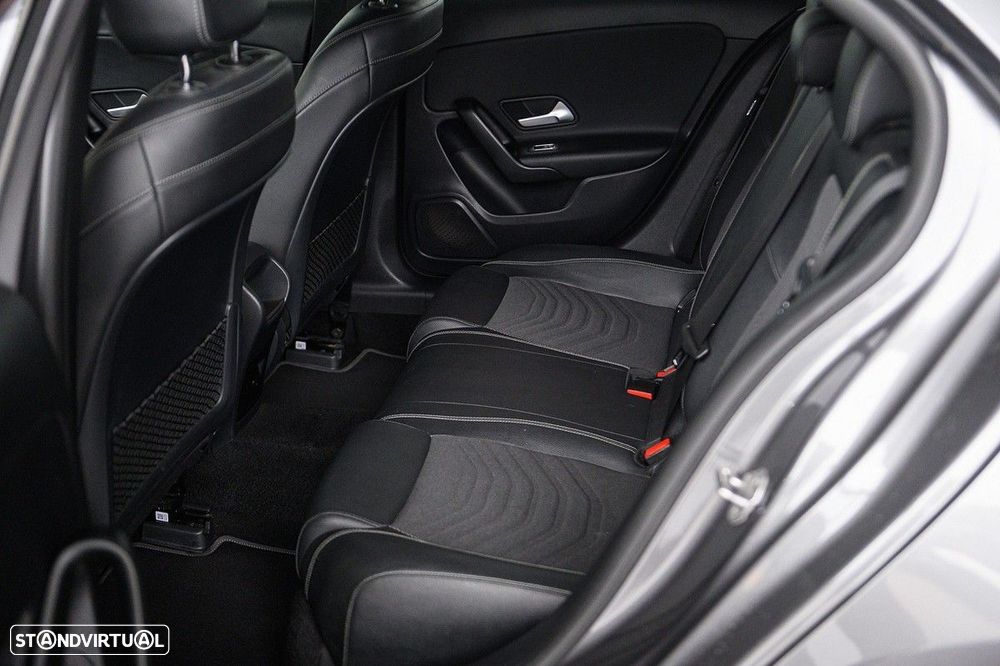 Mercedes-Benz A 180 d Style Aut. - 32