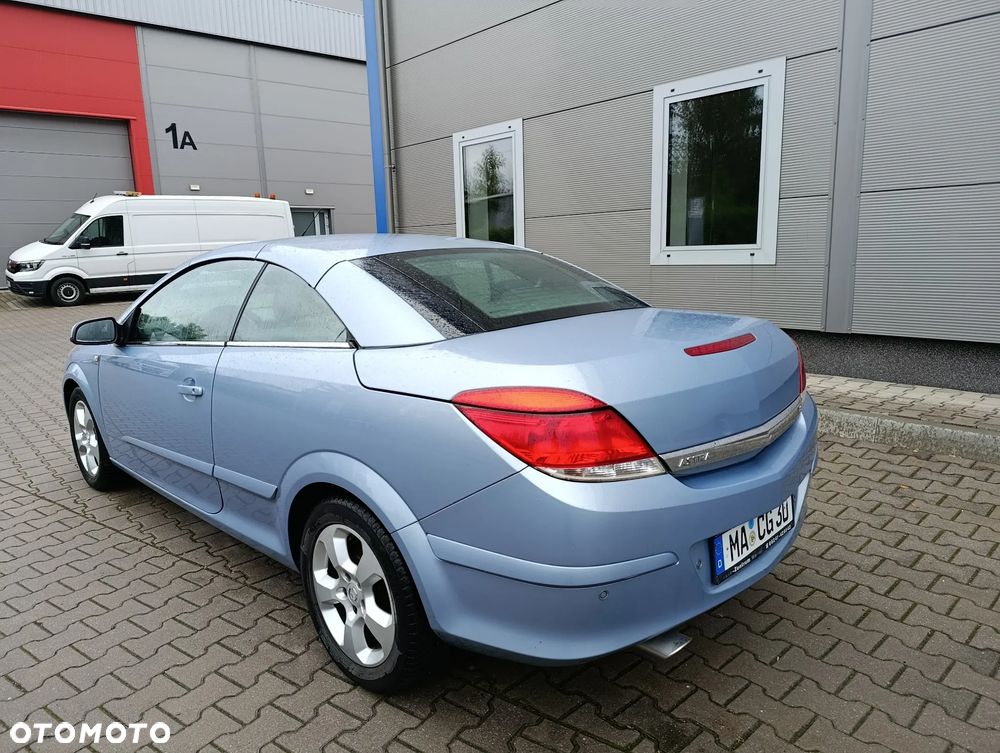 Opel Astra Twin Top 1.8 Endless Summer - 8
