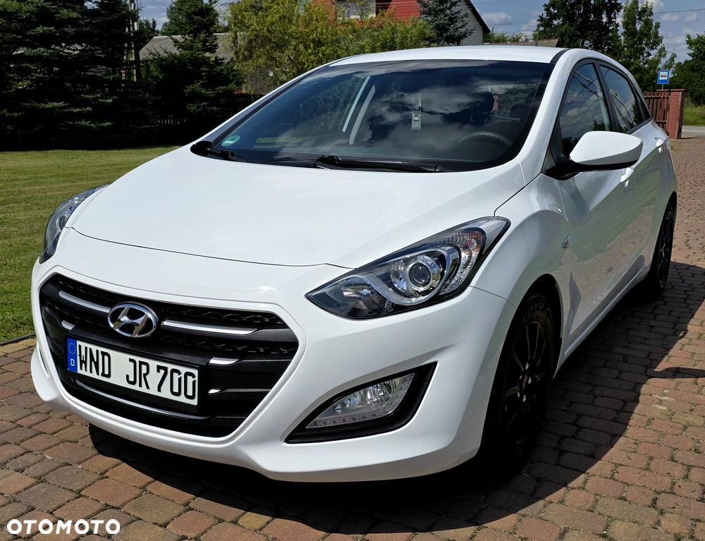 Hyundai i30 1.4 Classic + - 10