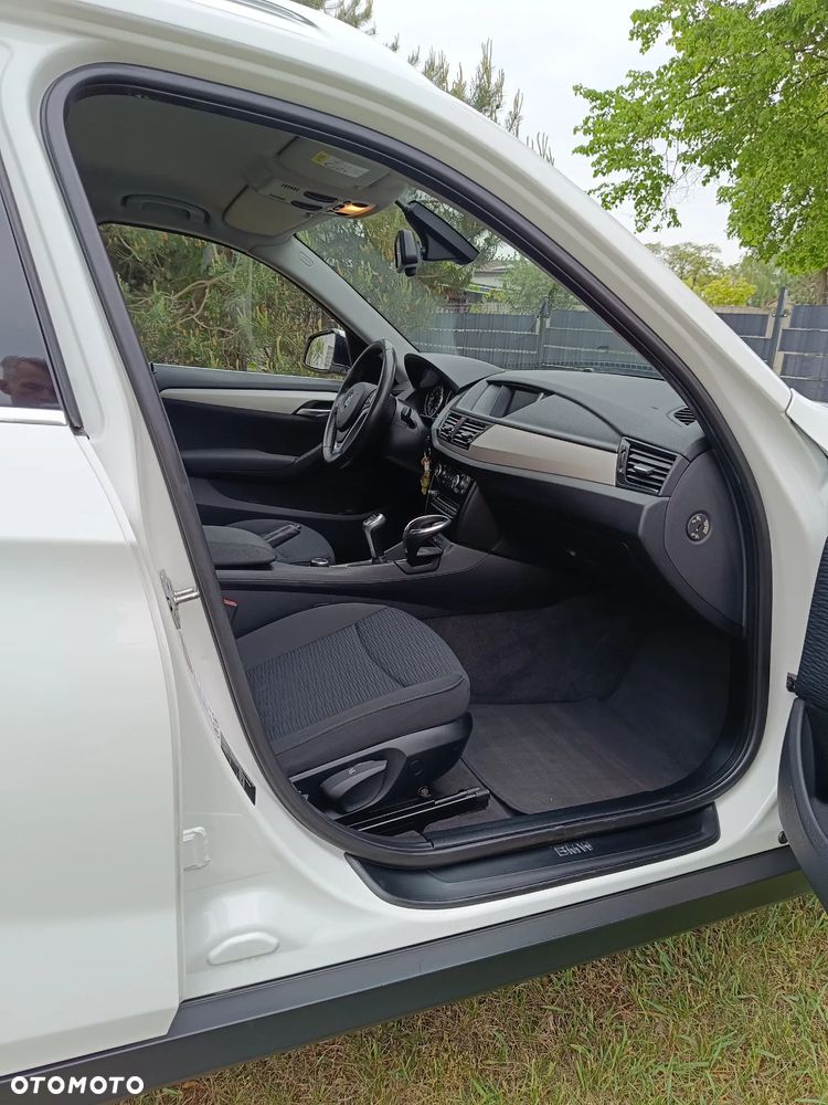 BMW X1 sDrive18d xLine - 11