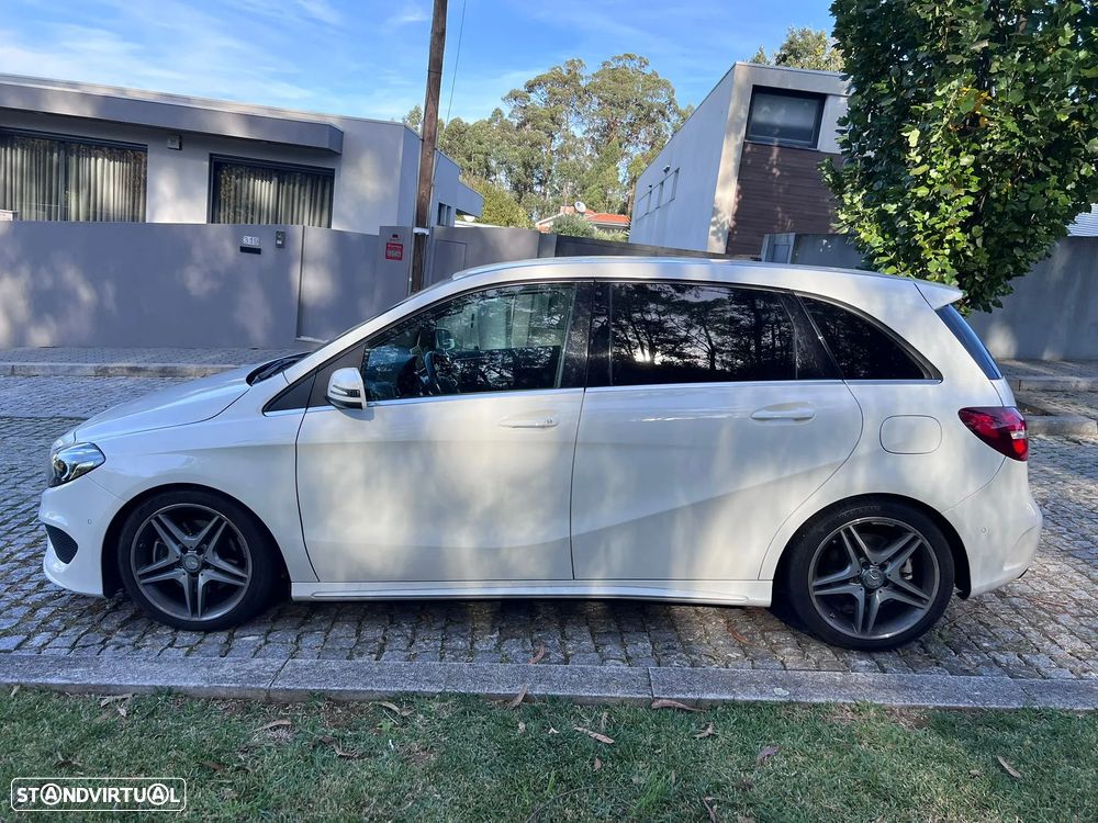 Mercedes-Benz B 220 (CDI) d 4Matic 7G-DCT AMG Line - 22