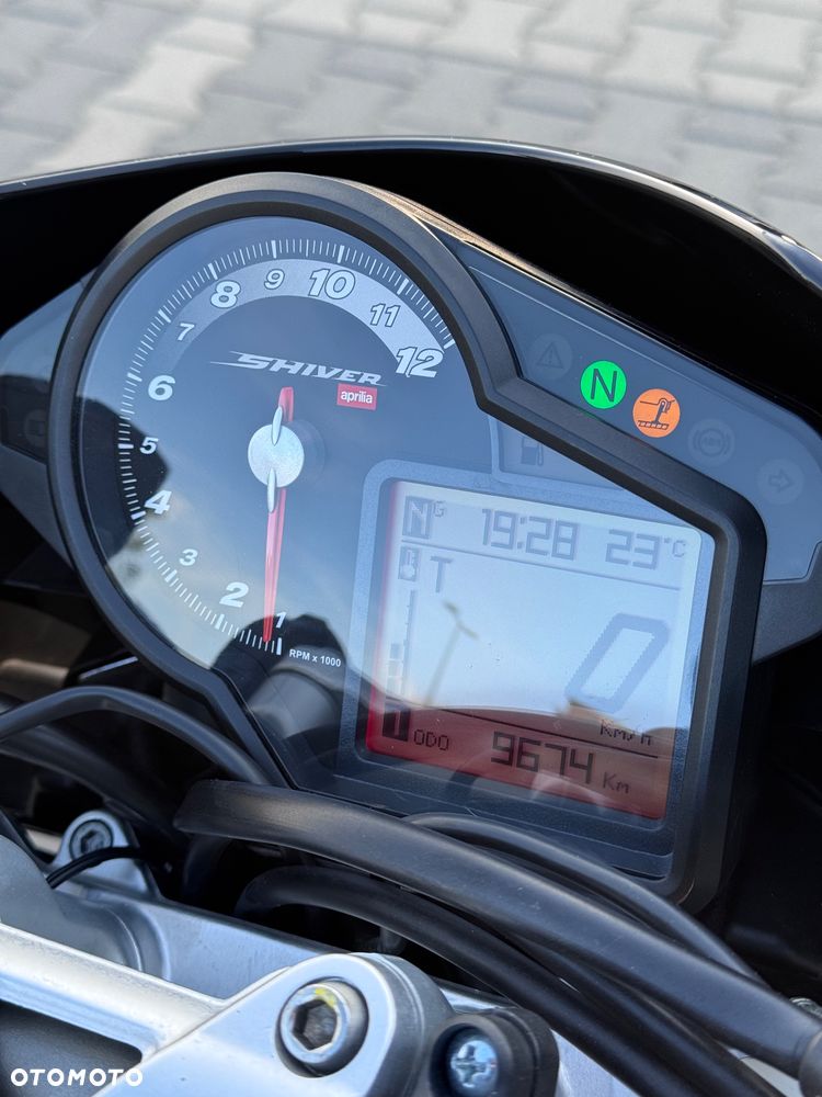 Aprilia Shiver - 5