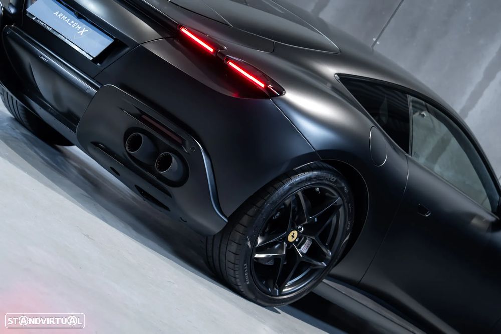 Ferrari Roma 3.9 Twin-Turbo V8 - 5