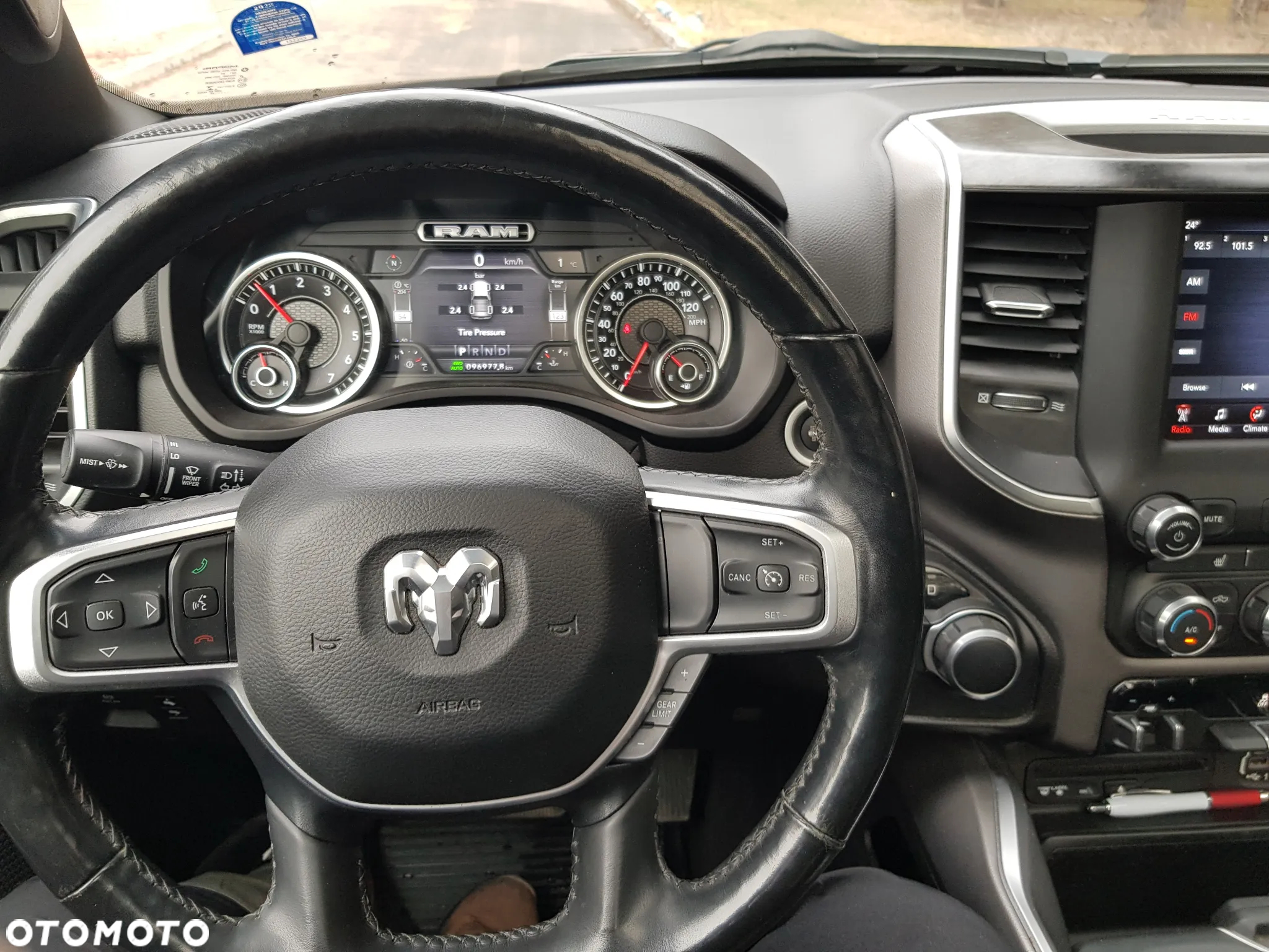 RAM 1500 - 9