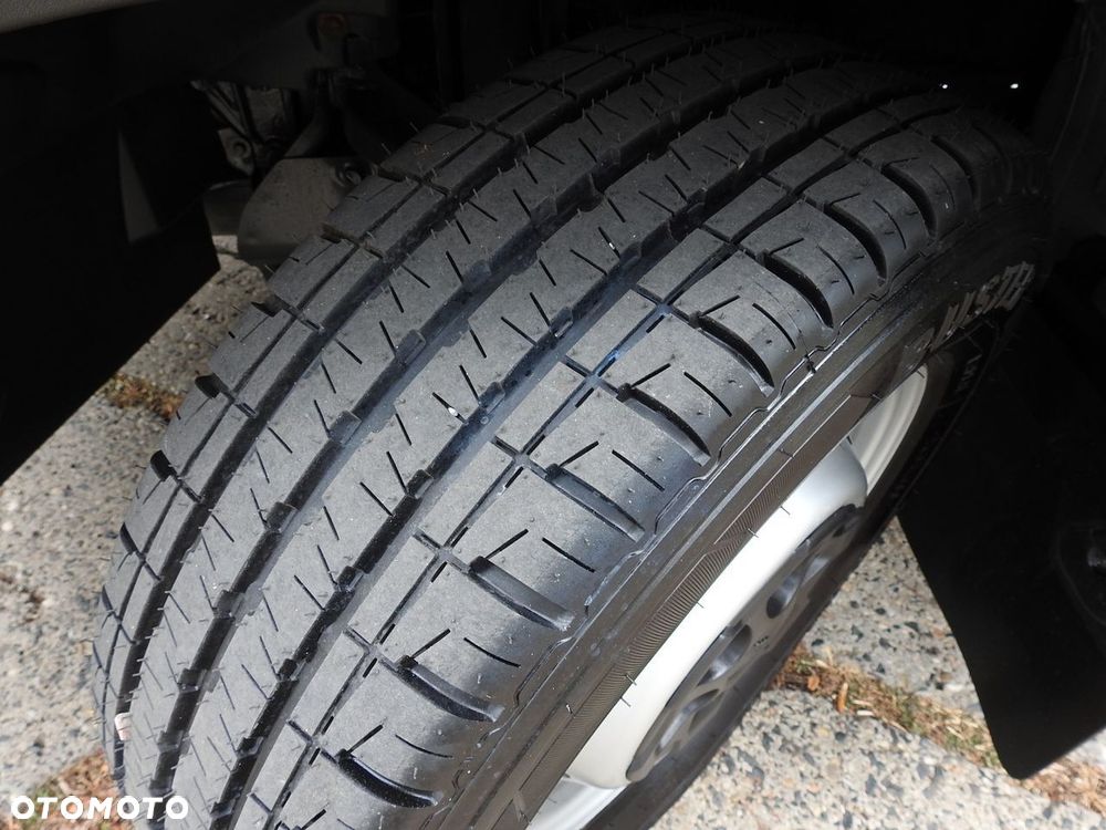 Iveco DAILY 35S18 PLANDEKA WINDA 8 PALET TEMPOMAT KLIMATYZACJA  180KM - 26