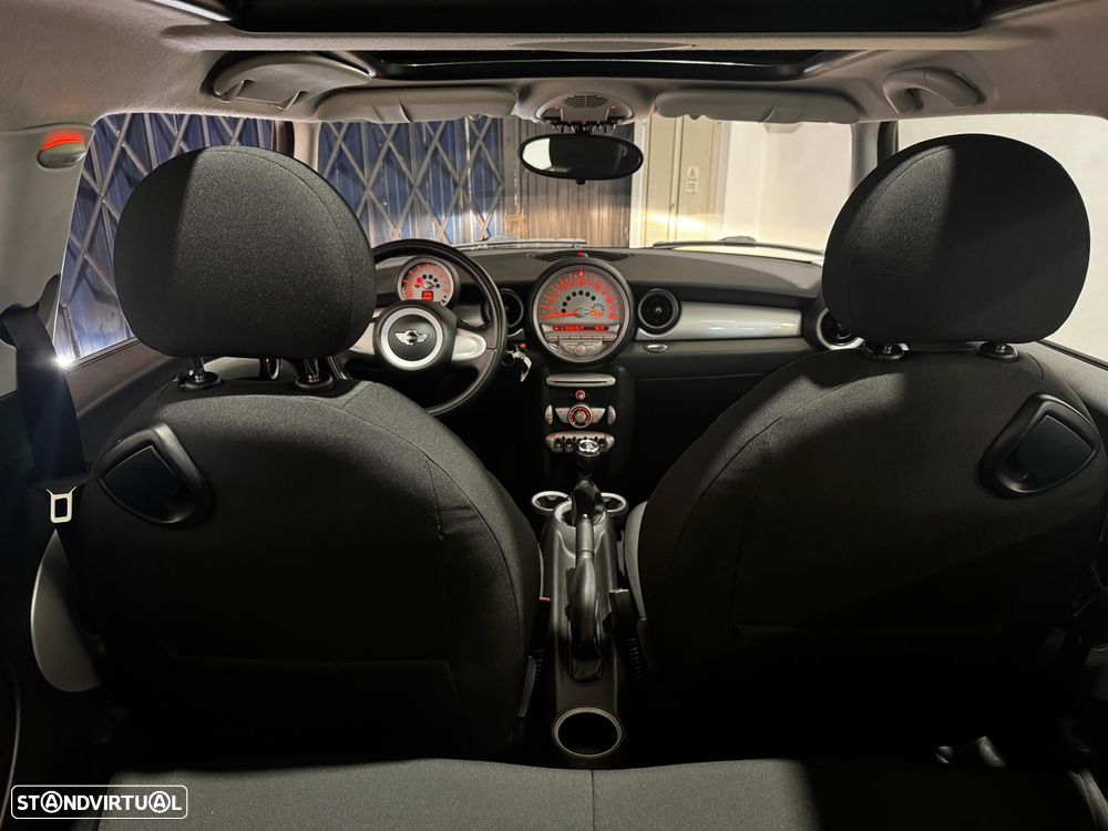 MINI 3 Portas One 1.4 - 22
