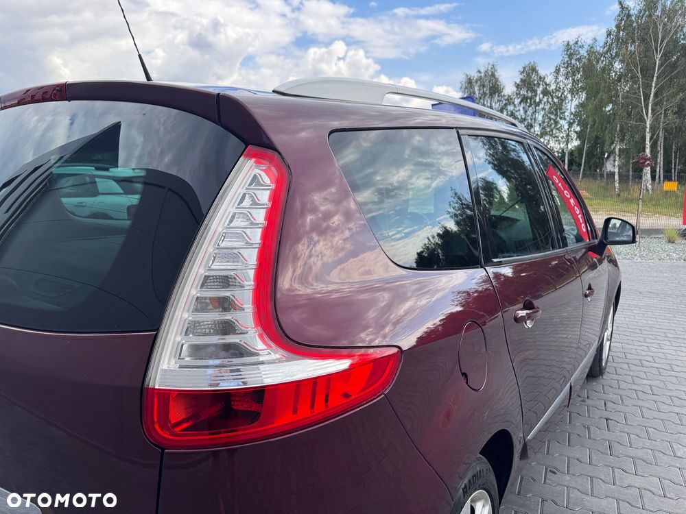 Renault Grand Scenic ENERGY TCe 115 Bose Edition - 8