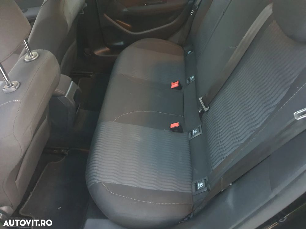 Peugeot 308 1.2 L PureTech Turbo Allure - 6