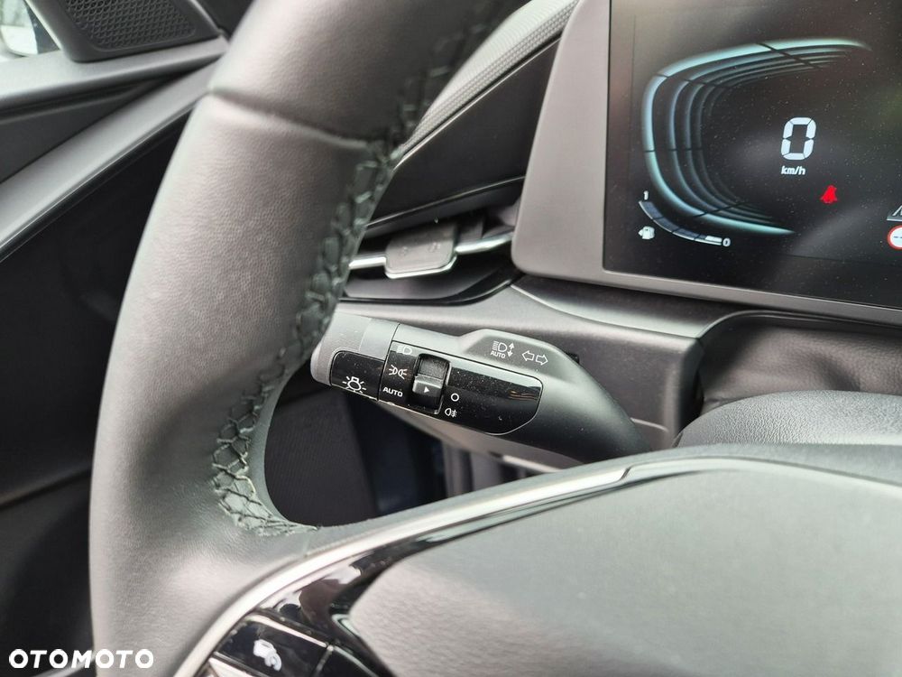Kia Niro 1.6 GDI Hybrid M - 28