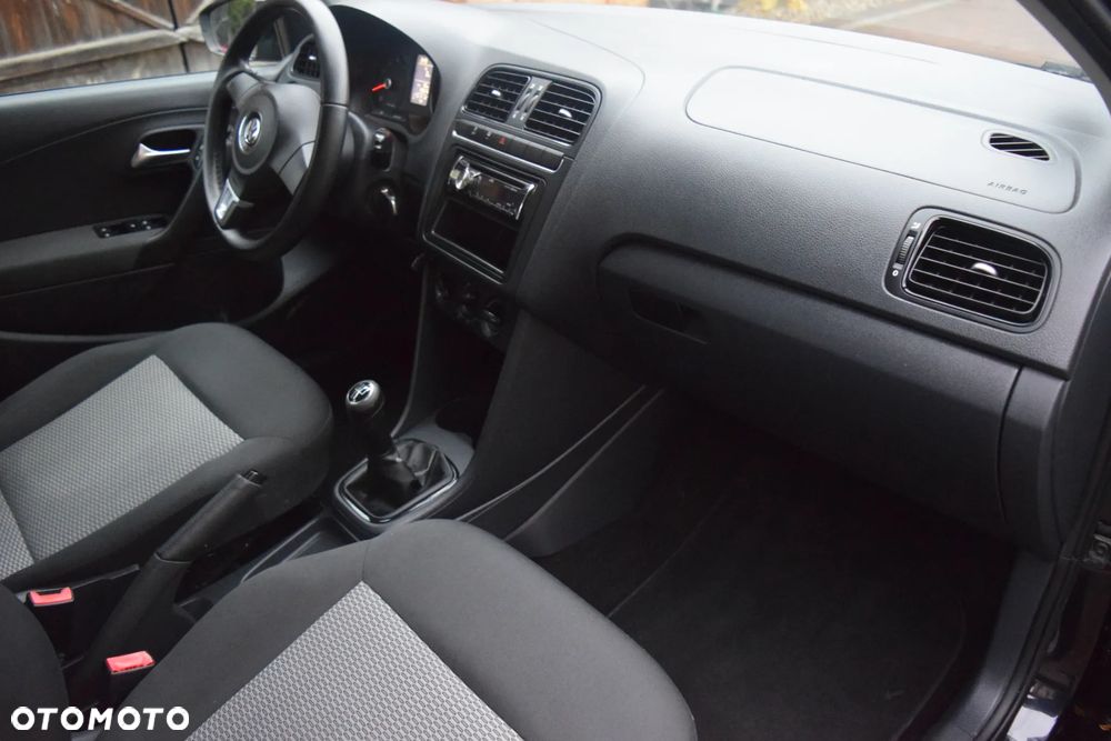 Volkswagen Polo - 16