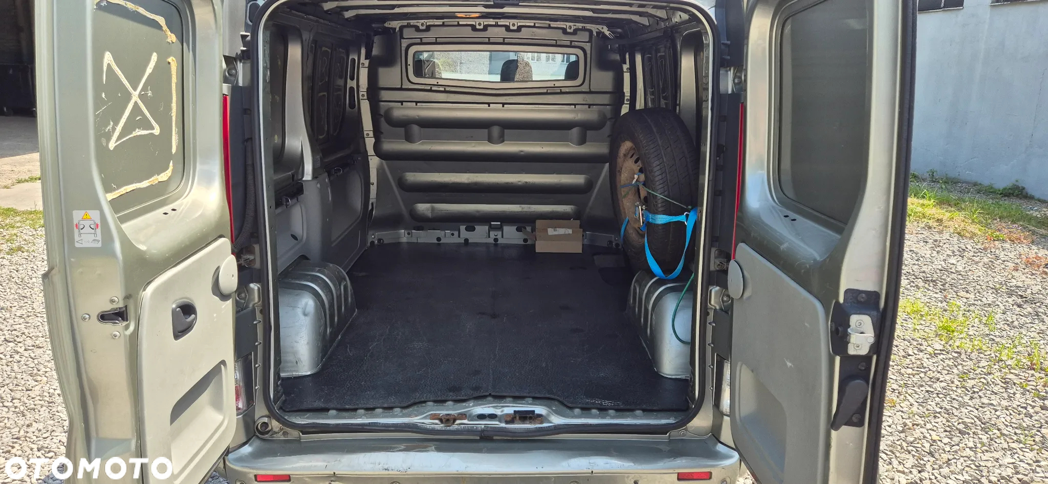 Opel Vivaro - 5