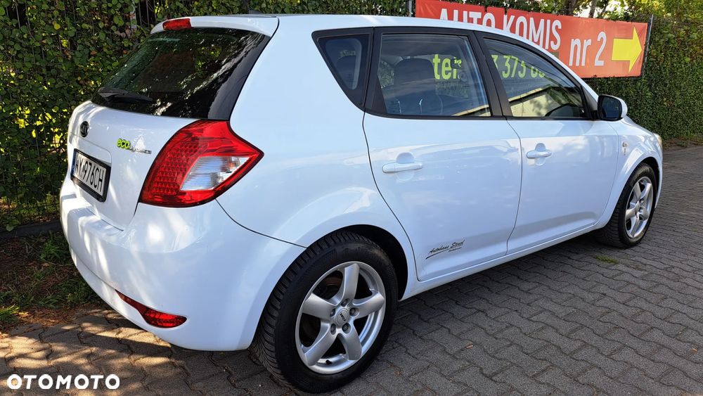 Kia Ceed - 26