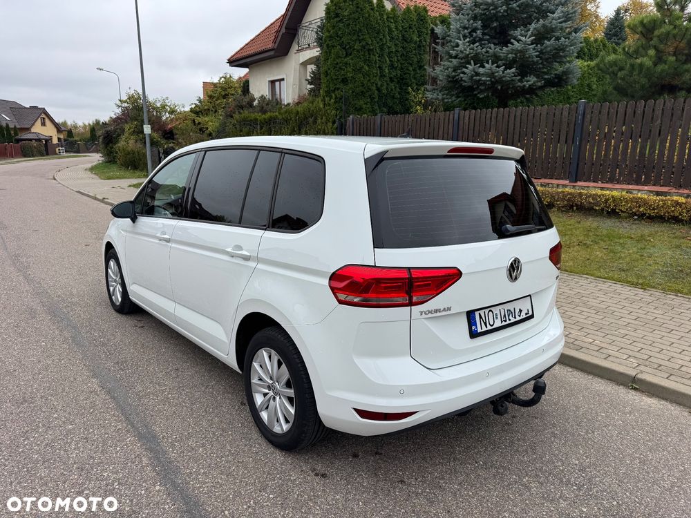 Volkswagen Touran 2016 photo 5