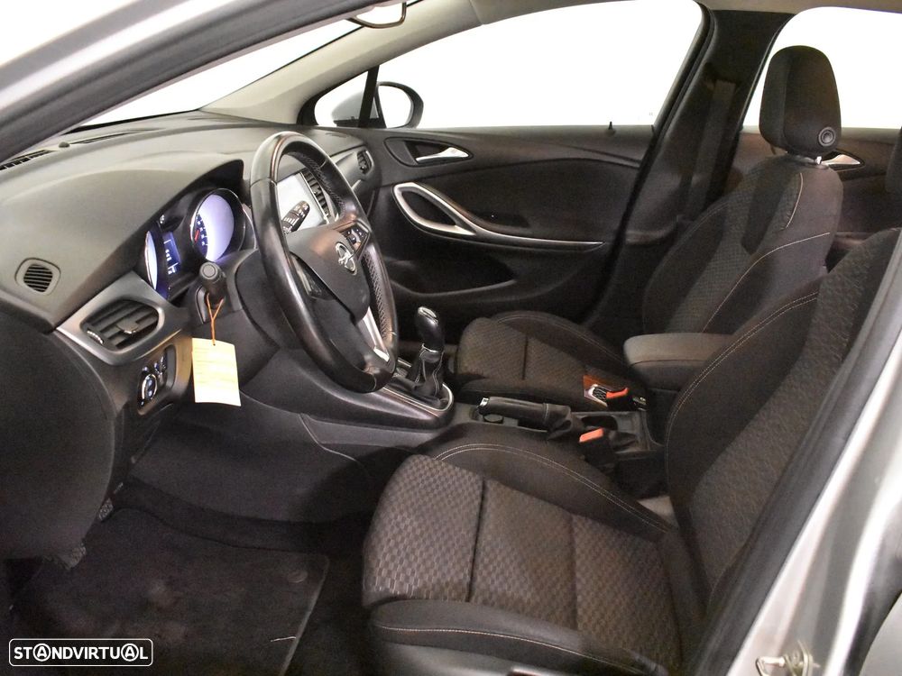 Opel Astra Sports Tourer 1.6 D S&S Dynamic - 11