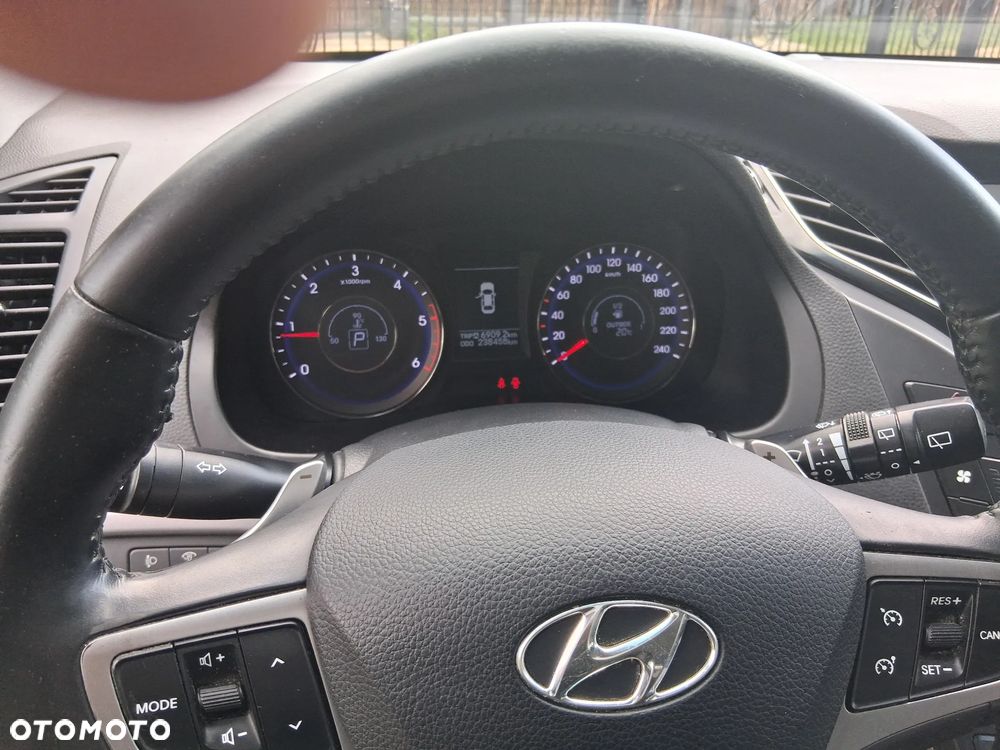 Hyundai i40 1.7 CRDi Comfort - 18