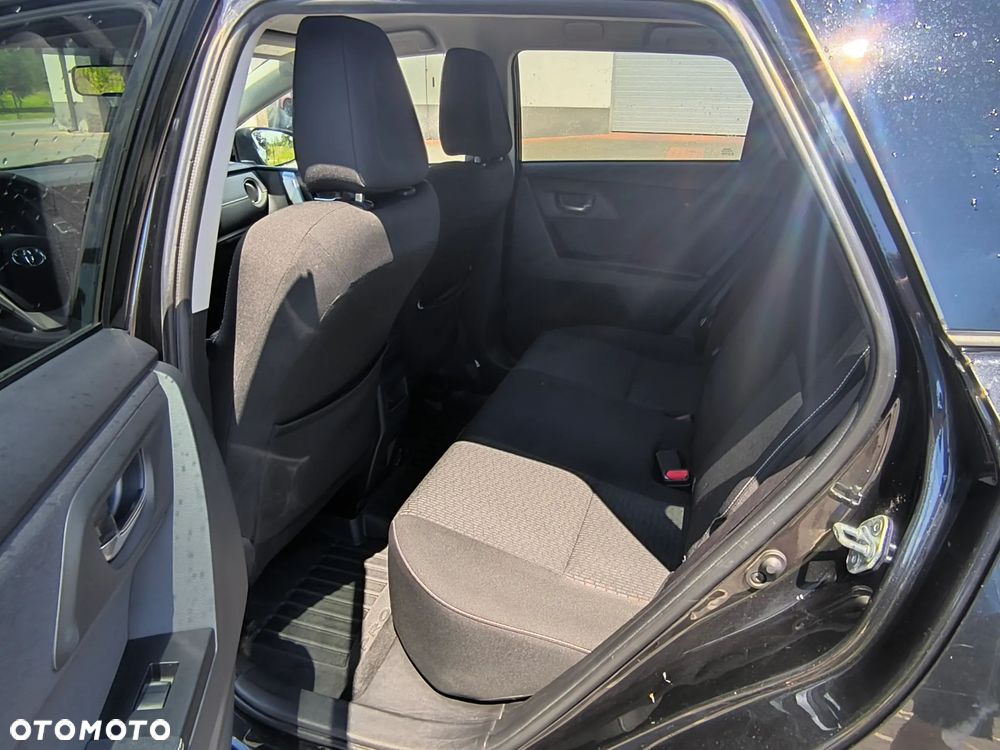 Toyota Auris 1.6 Edition - 10