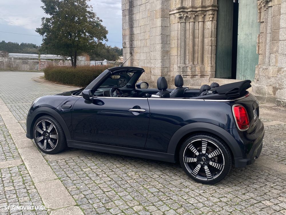 MINI Cabrio Cooper Premium Plus Essential Auto - 23