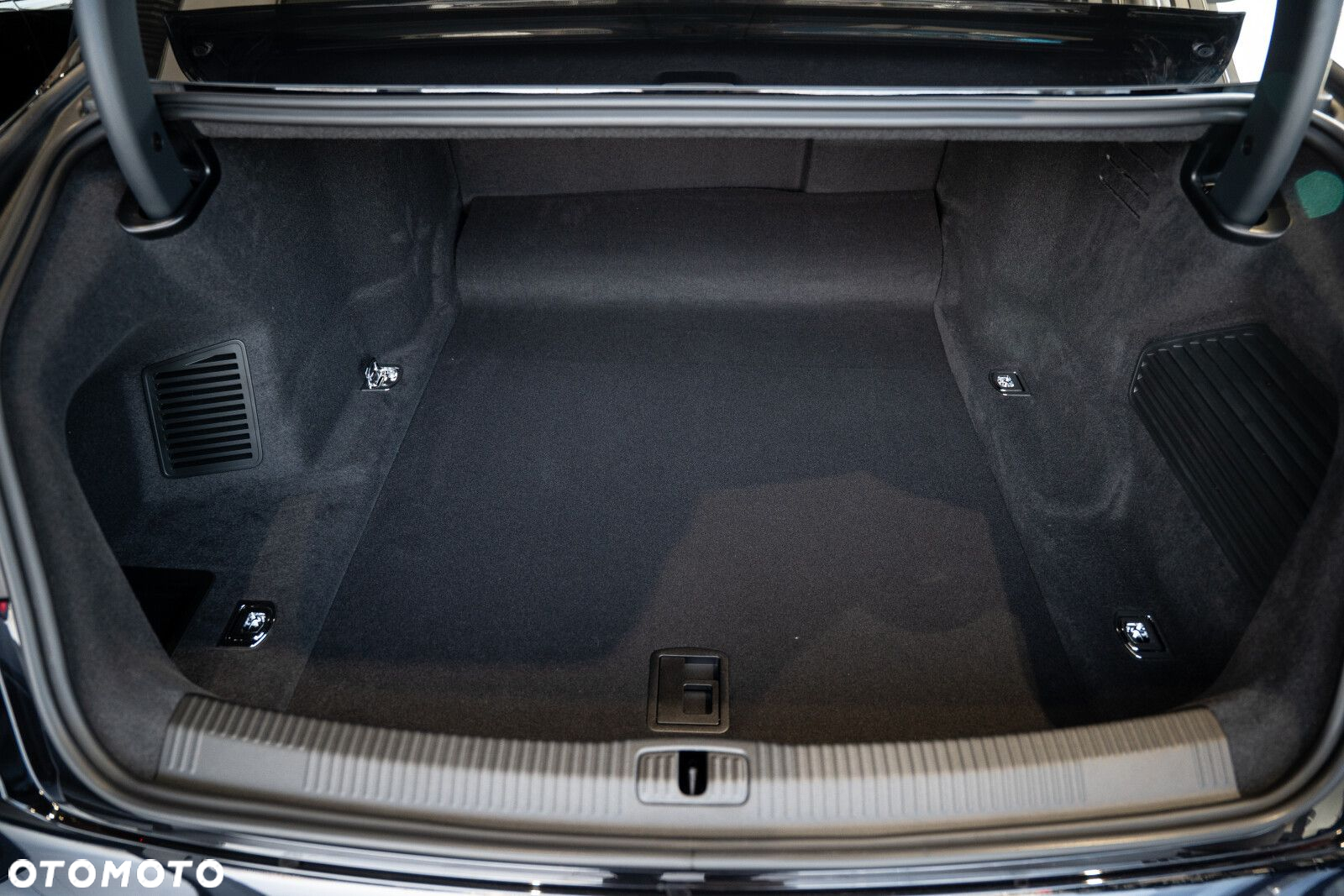 Audi A8 - 15