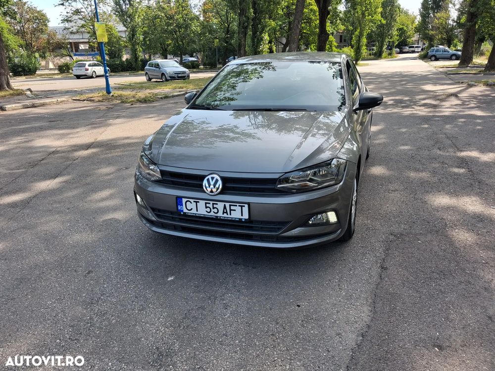 Volkswagen Polo - 2