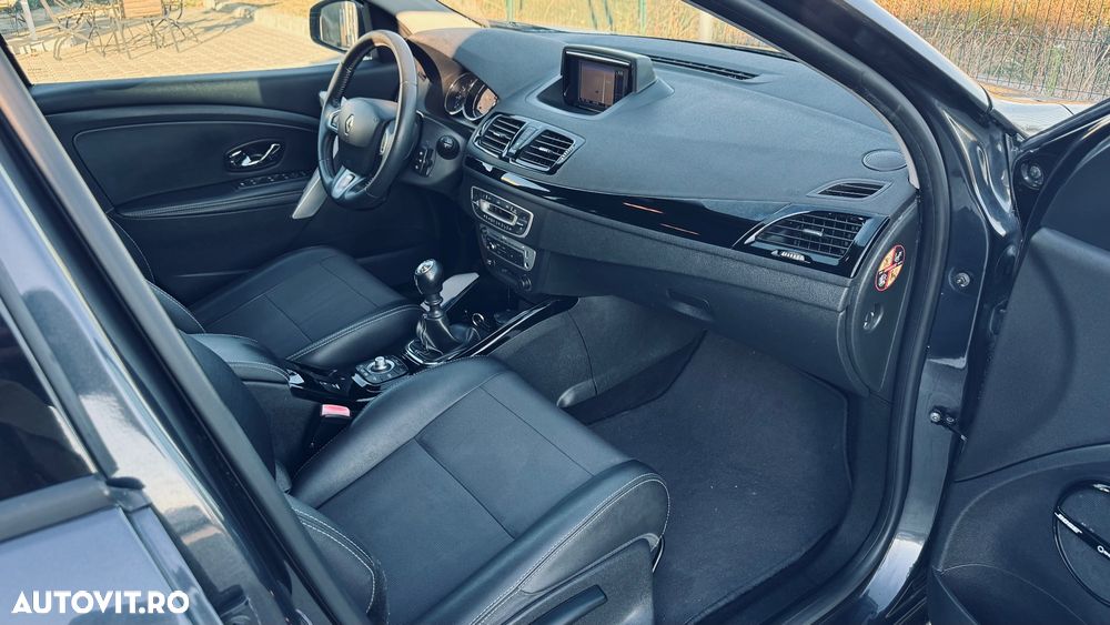 Renault Megane ENERGY dCi 110 Start & Stop Bose Edition - 19