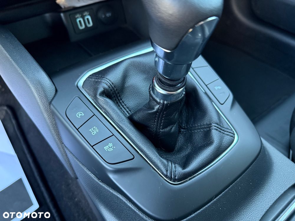 Ford Focus 1.0 EcoBoost Hybrid COOL&CONNECT - 24