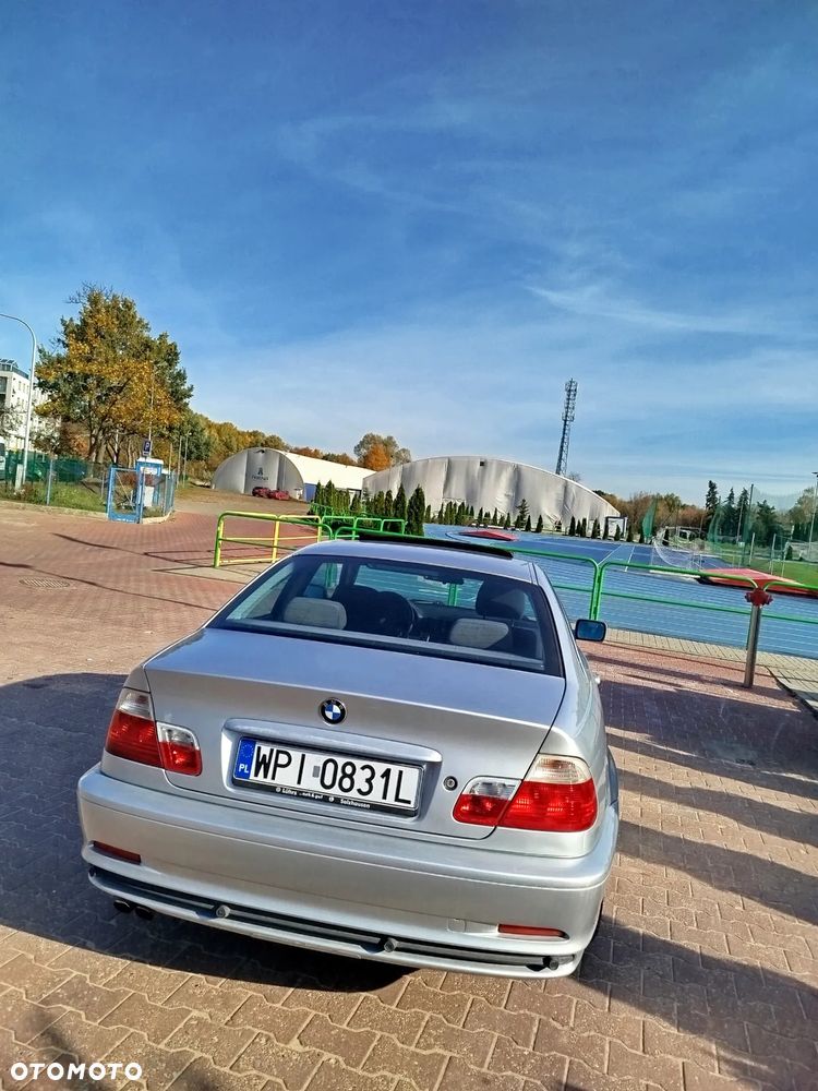 BMW Seria 3 323 CI - 5