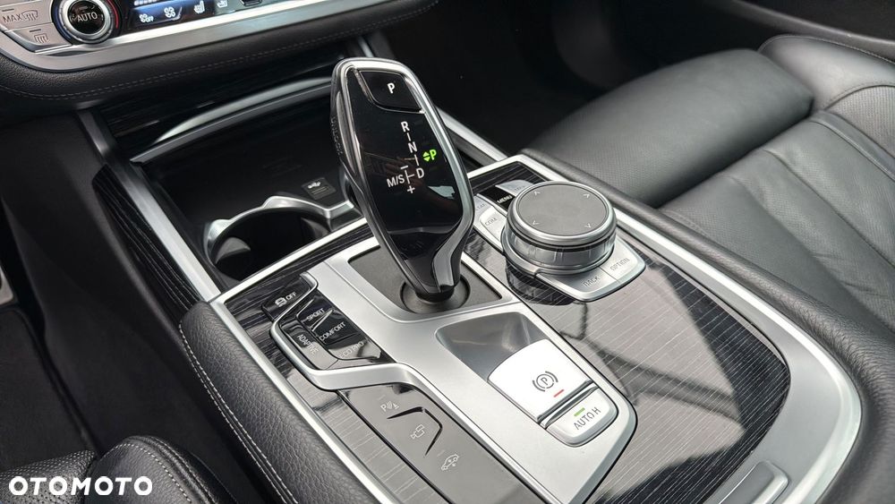 BMW Seria 7 740d xDrive mHEV sport - 19