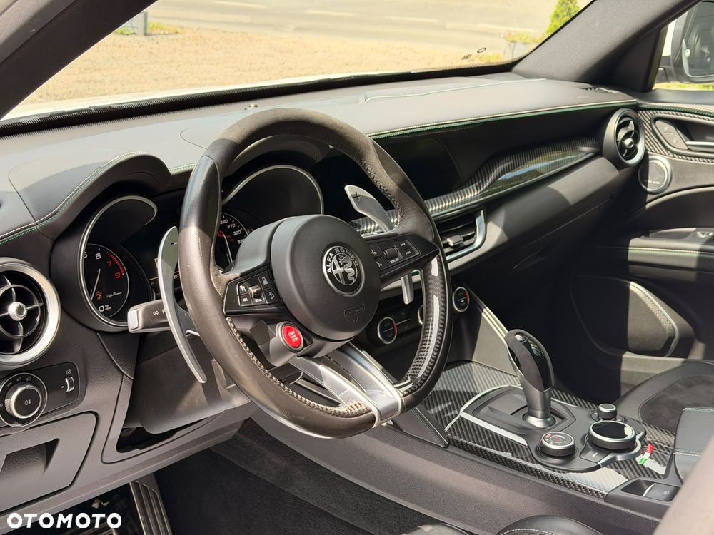 Alfa Romeo Stelvio 2.9 V6 Bi-Turbo Quadrifoglio Q4 - 11