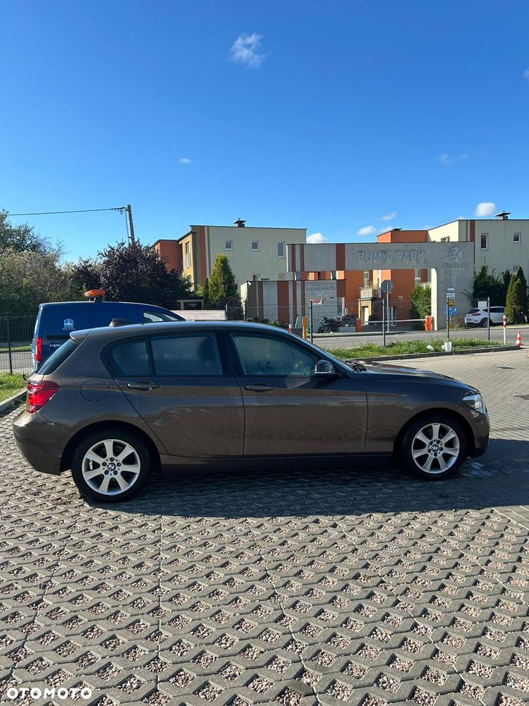 BMW Seria 1 116i - 6