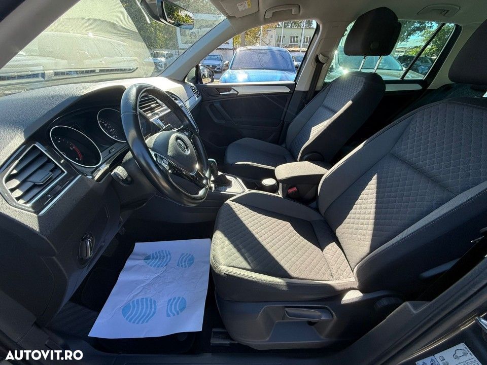 Volkswagen Tiguan - 14