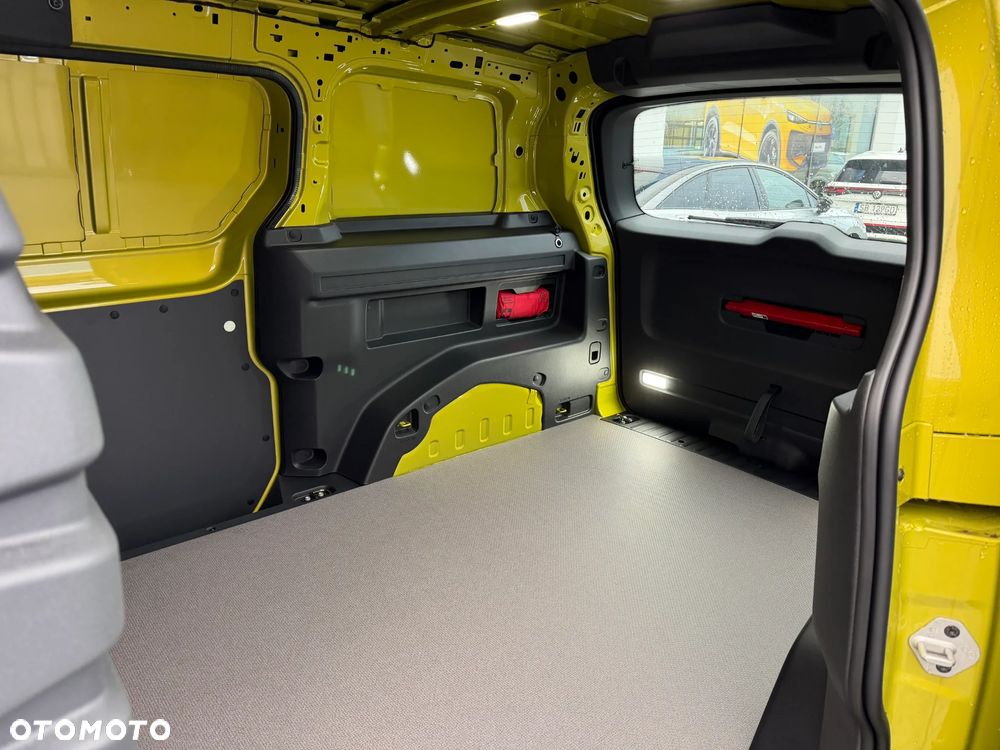 Volkswagen ID. Buzz Cargo - 11