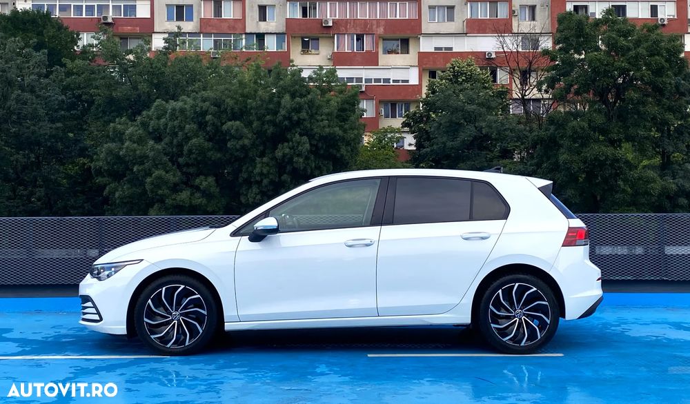 VOLKSWAGEN Golf 2021 — imagine 10