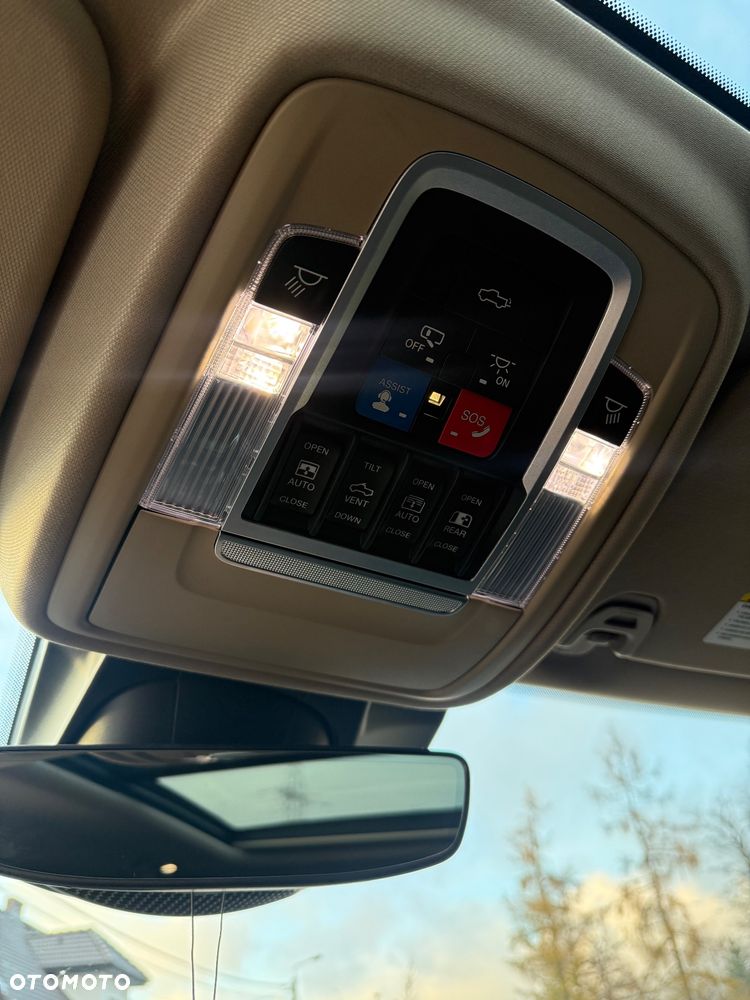 RAM 1500 Crew Cab Longbed Laramie - 29